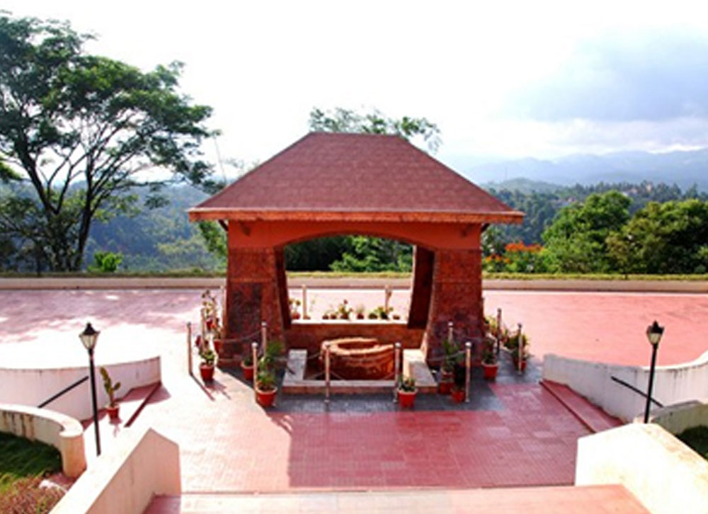 pazhassi raja tomb